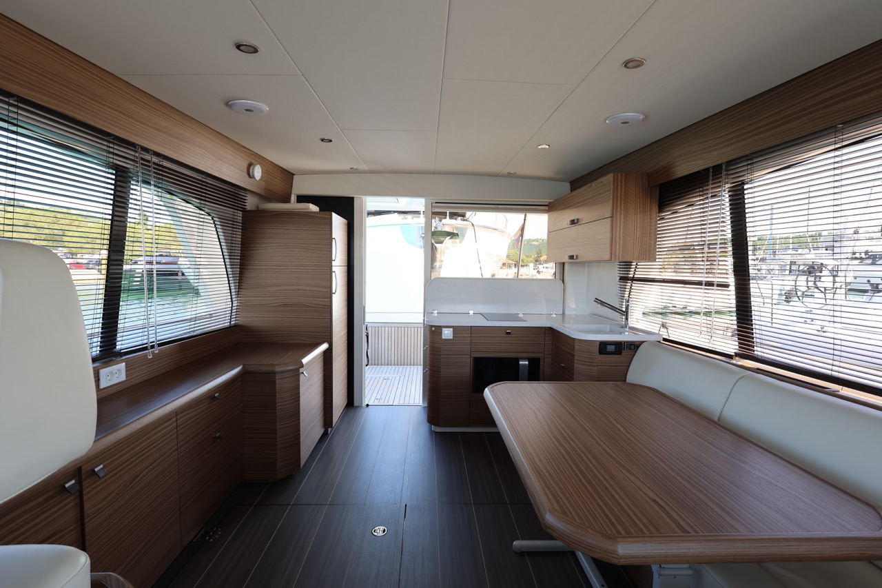 Greenline 40H, 2023 (test boat) image 9