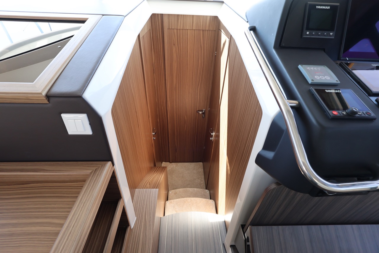 Greenline 40H, 2023 (test boat) image 10