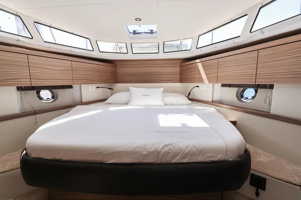 Greenline 40H, 2023 (test boat) image 16