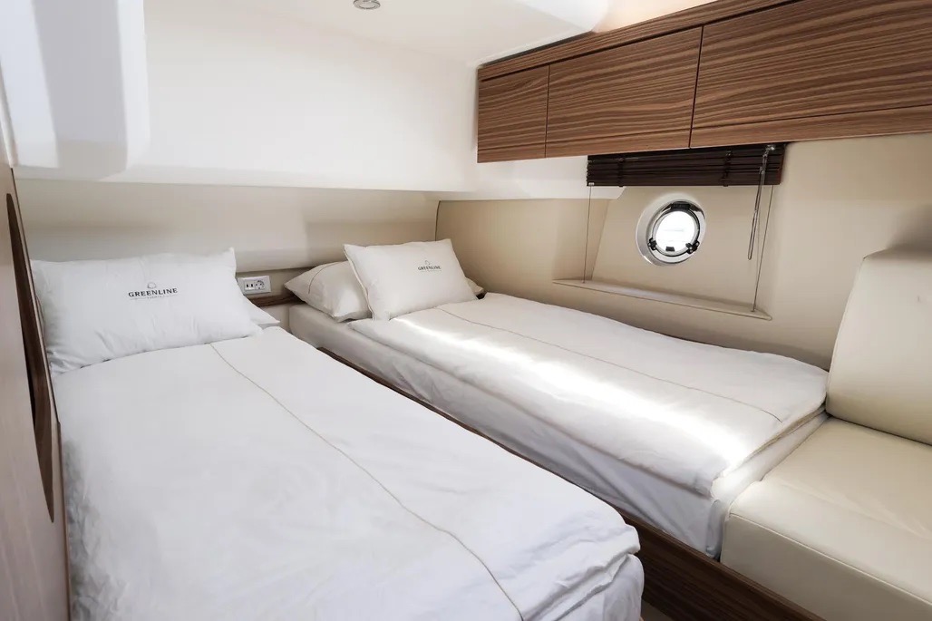 Greenline 40H, 2023 (test boat) image 17