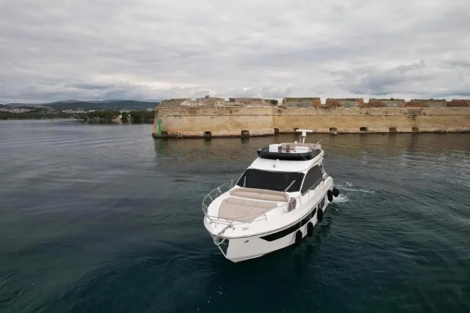 Azimut 53 Fly, 2024 image 4