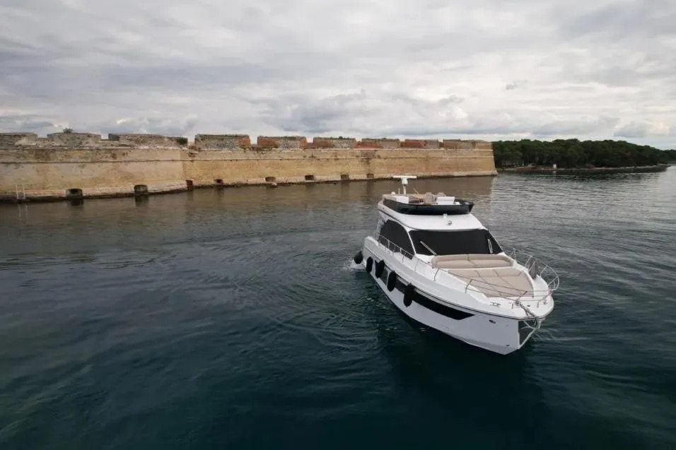 Azimut 53 Fly, 2024 image 7