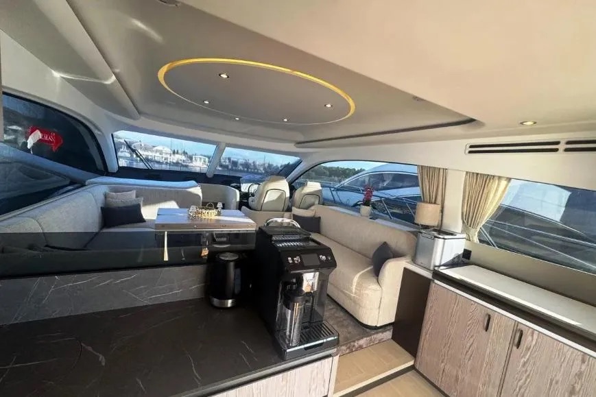 Azimut 53 Fly, 2024 image 10