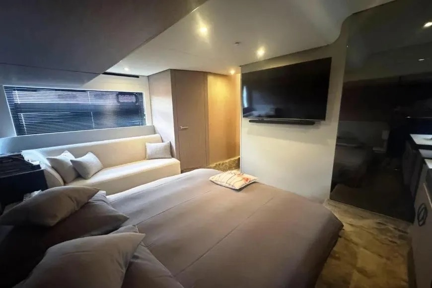 Azimut 53 Fly, 2024 image 23