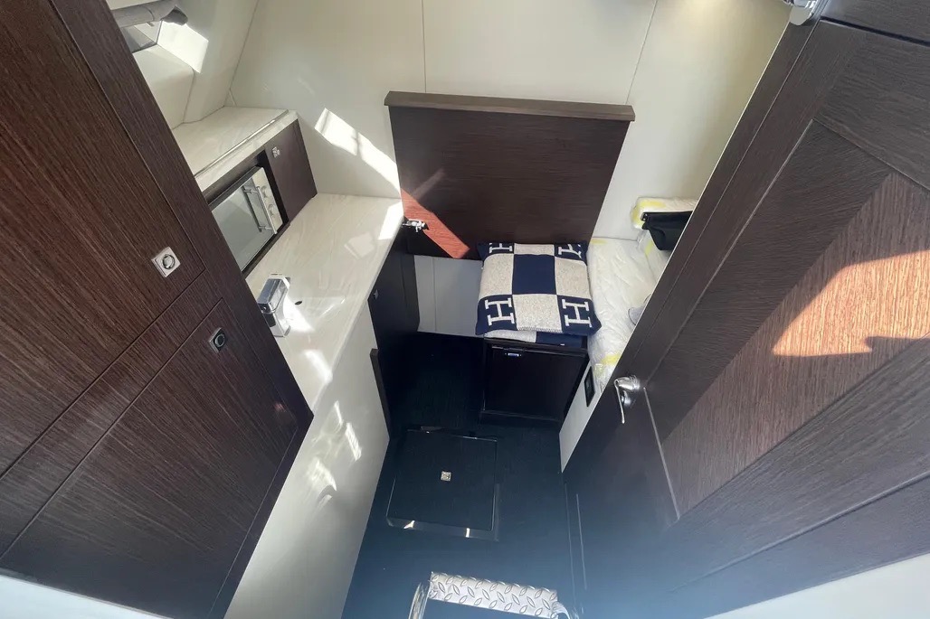 Galeon 700 Sky, 2024 image 28