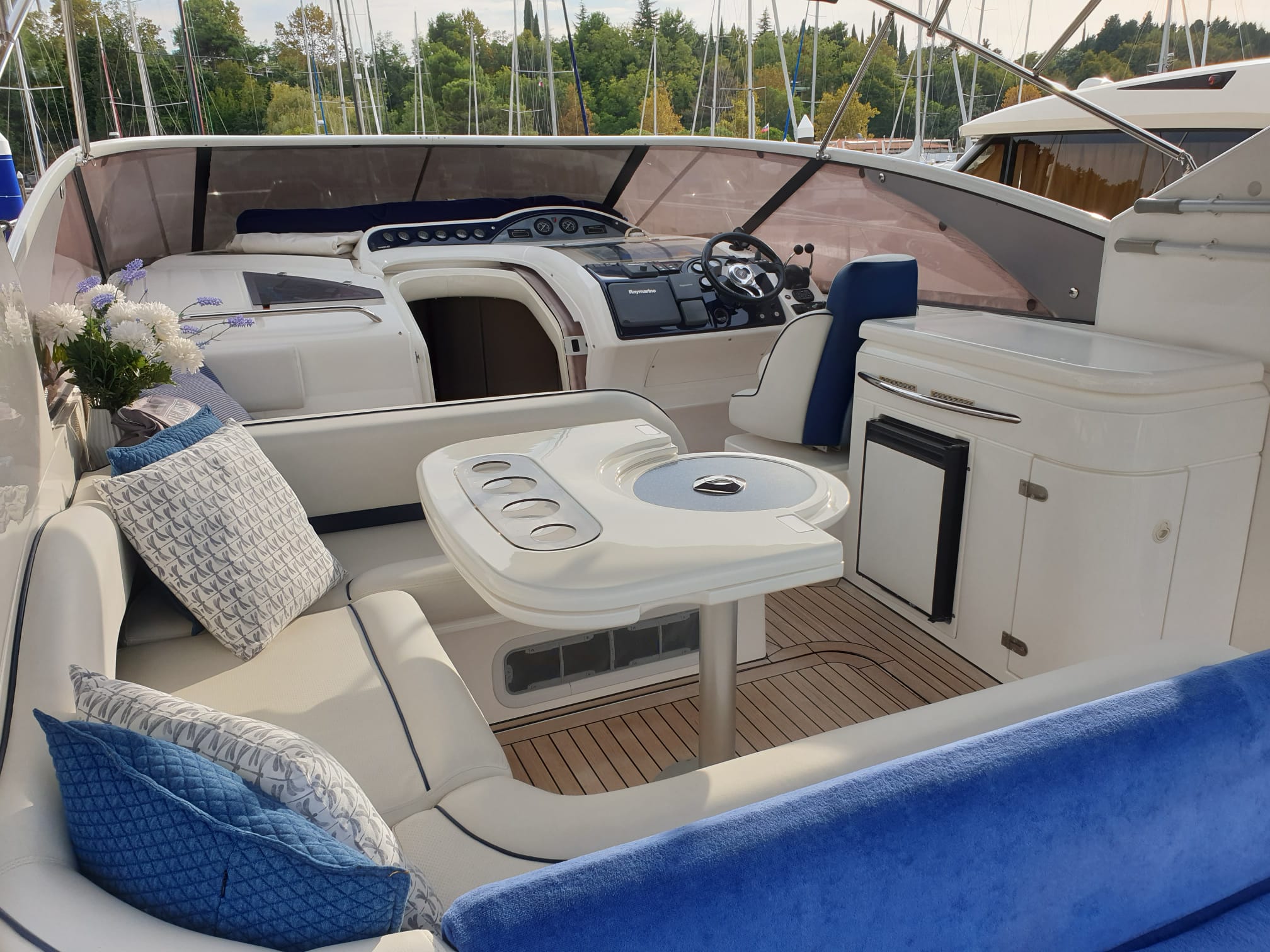 Fairline Targa 40, 2005 image 7