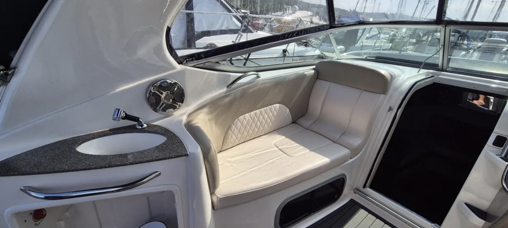 Chaparral 270 Signature, 2017 image 12