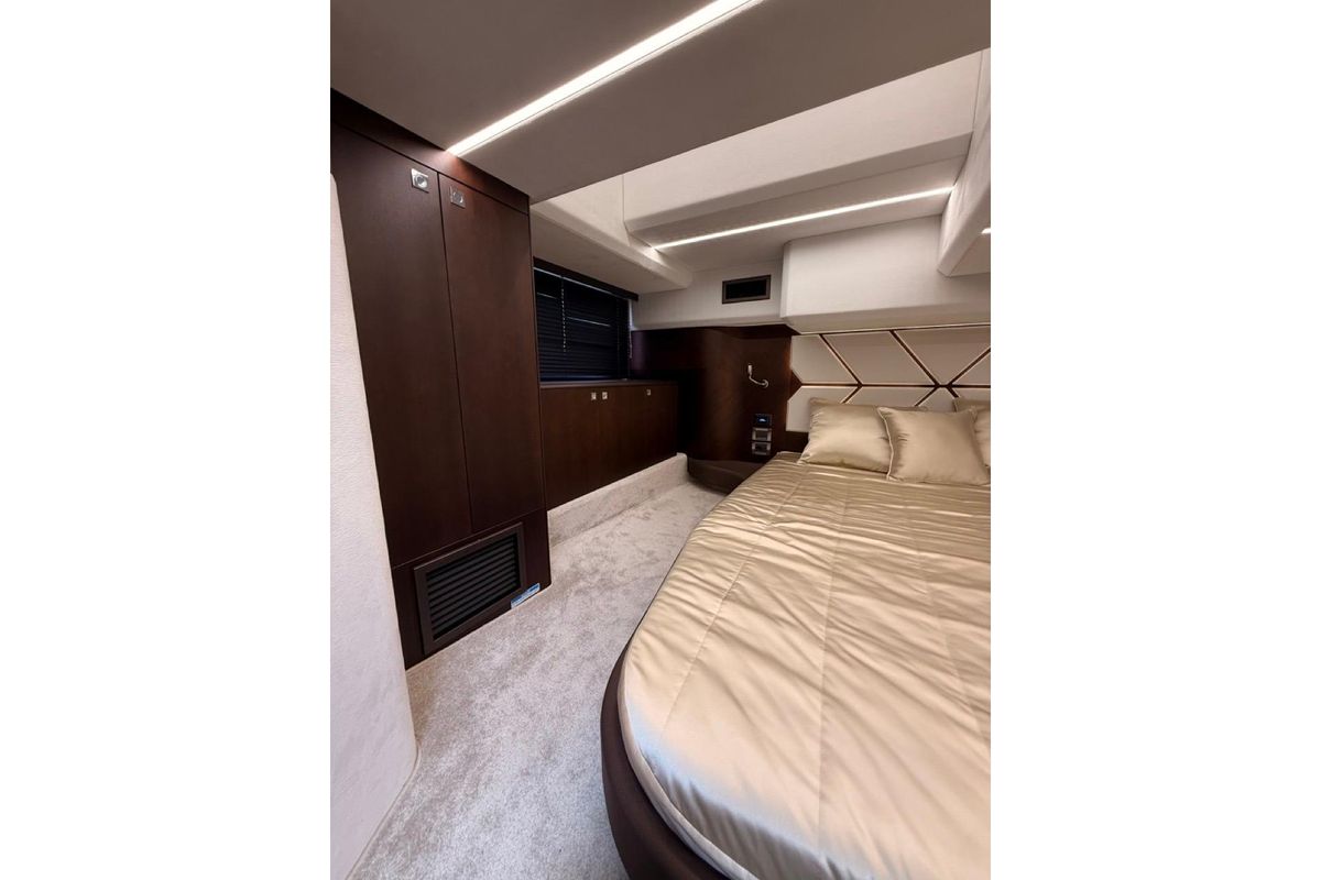 Galeon 410 HTC, 2024 image 16