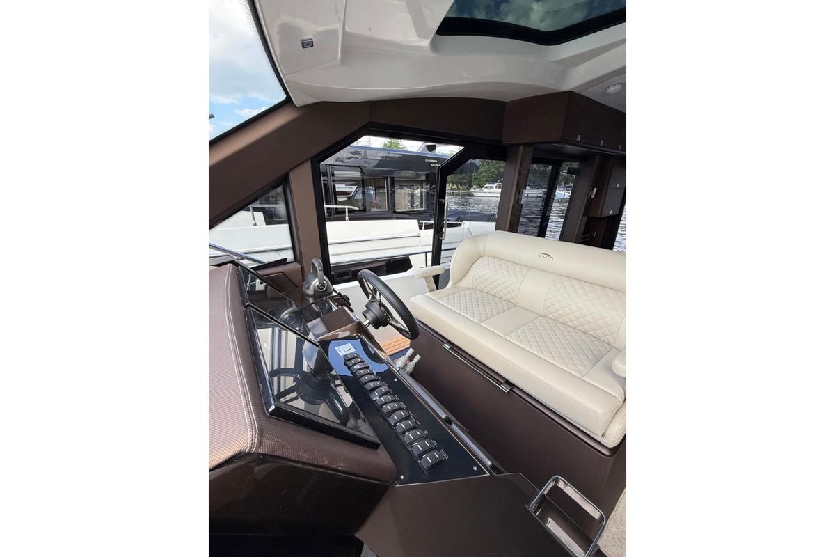 Galeon 410 HTC, 2024 image 9