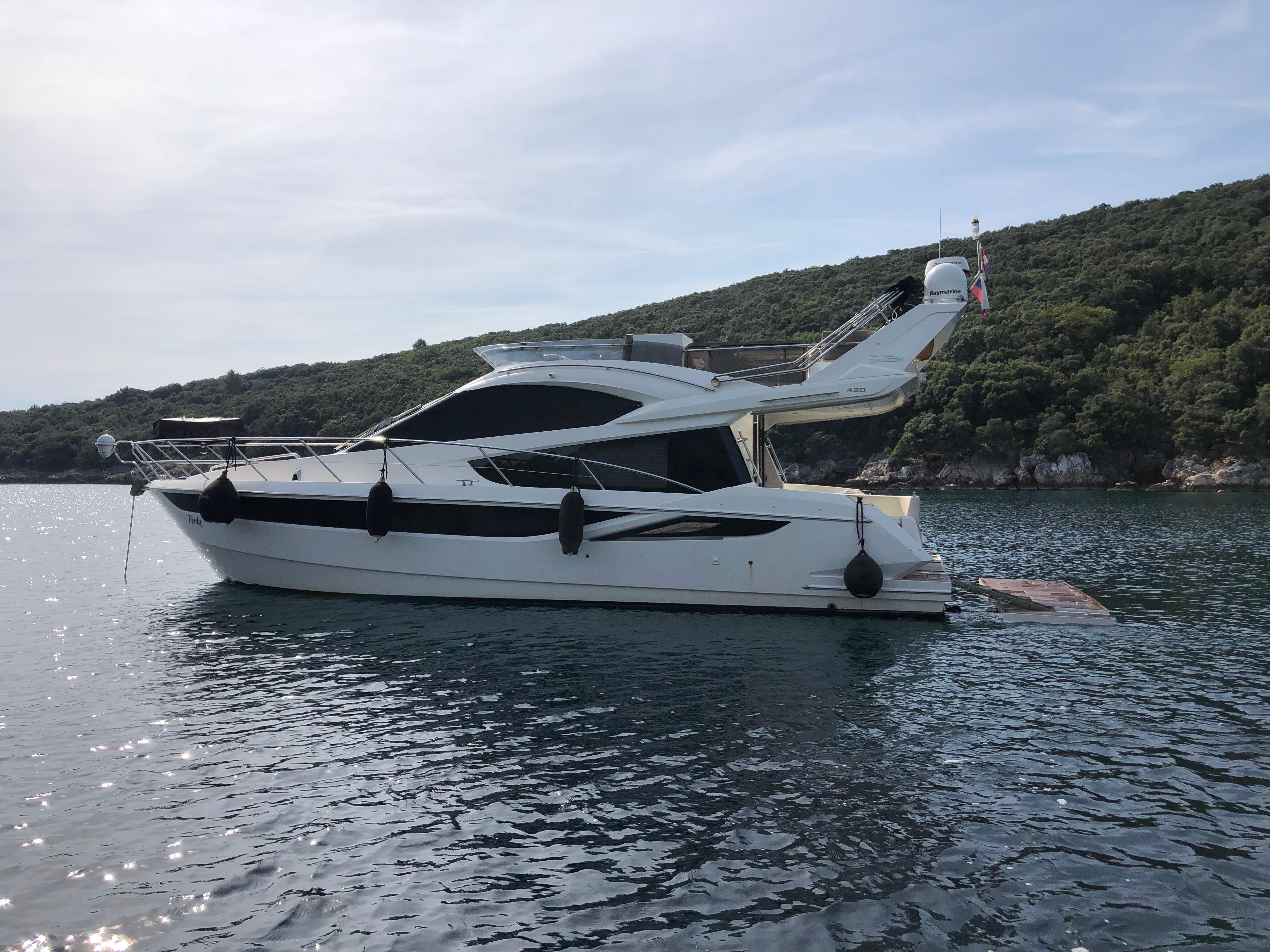 Galeon 420 Fly, 2013 image 2