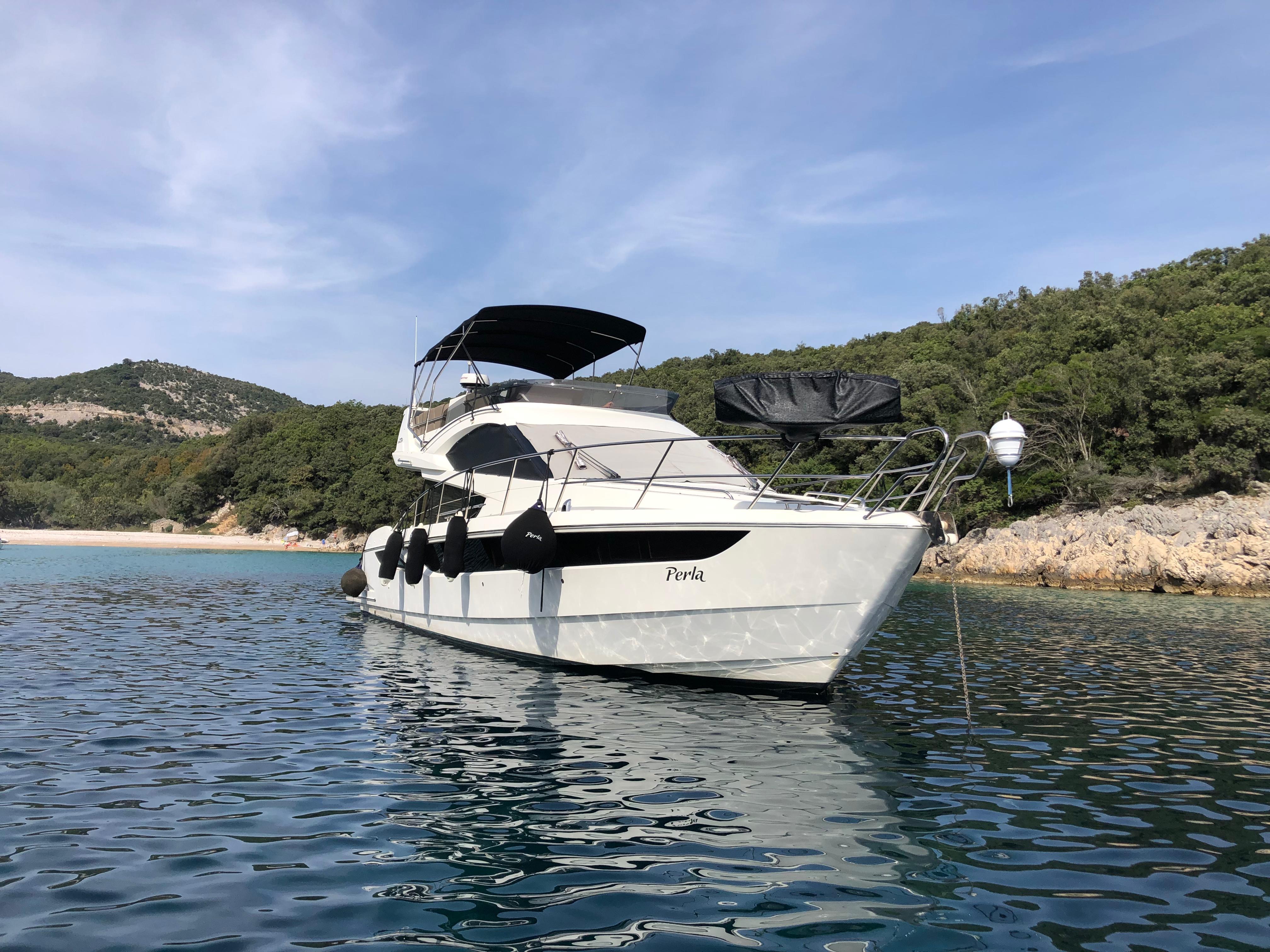 Galeon 420 Fly, 2013 image 3