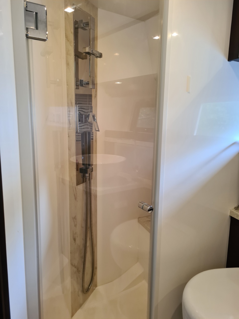 Galeon 420, 2017 image 24