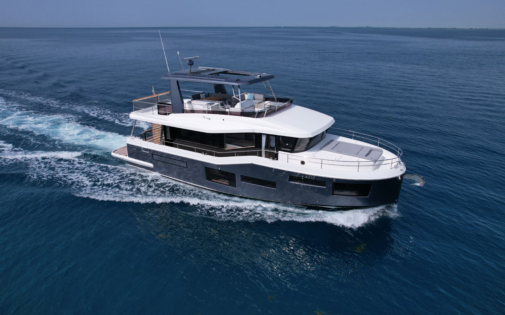 Beneteau Grand Trawler 63, 2026 NEW BOAT image 1