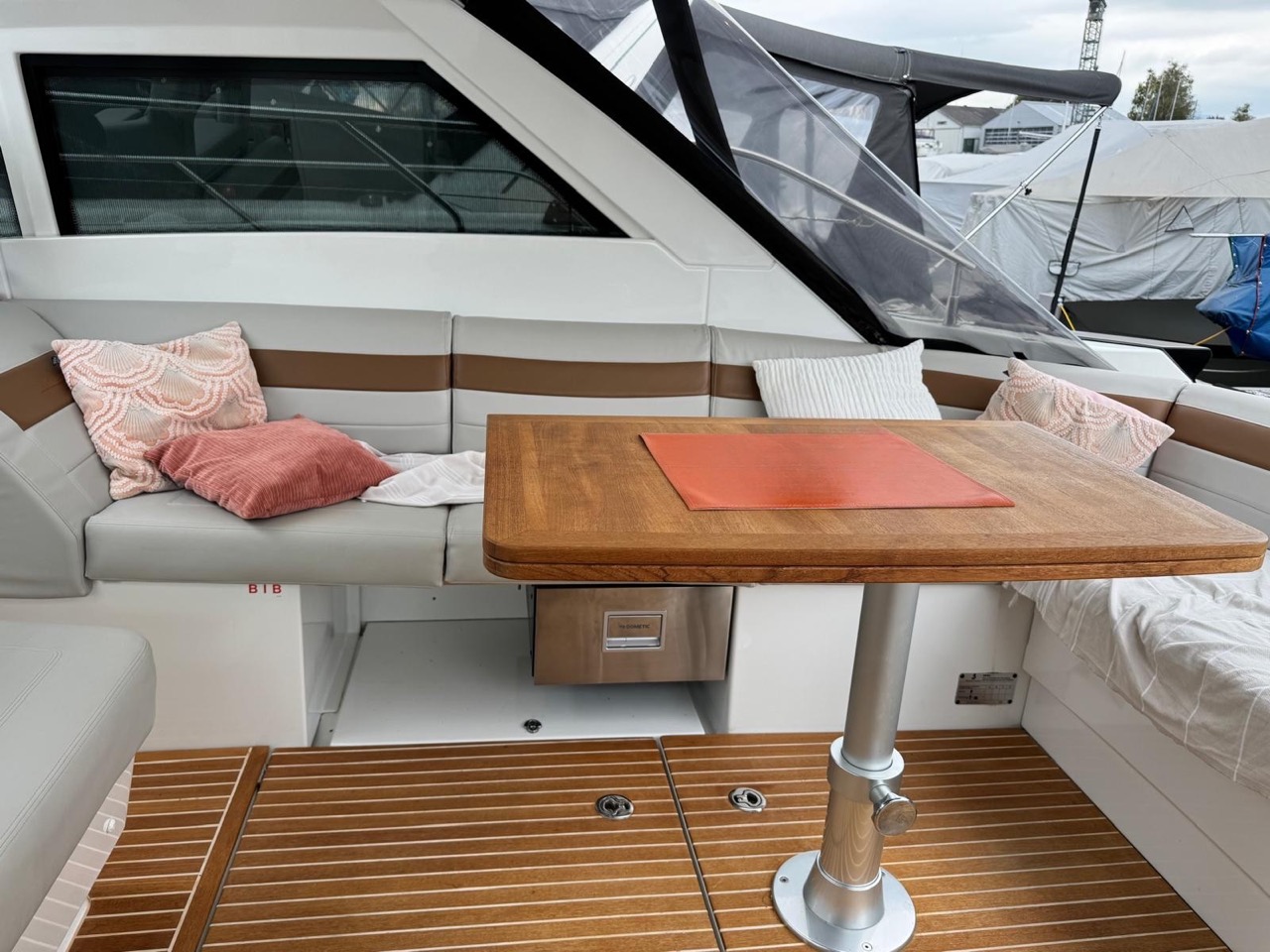 Beneteau GT40, 2020 image 12
