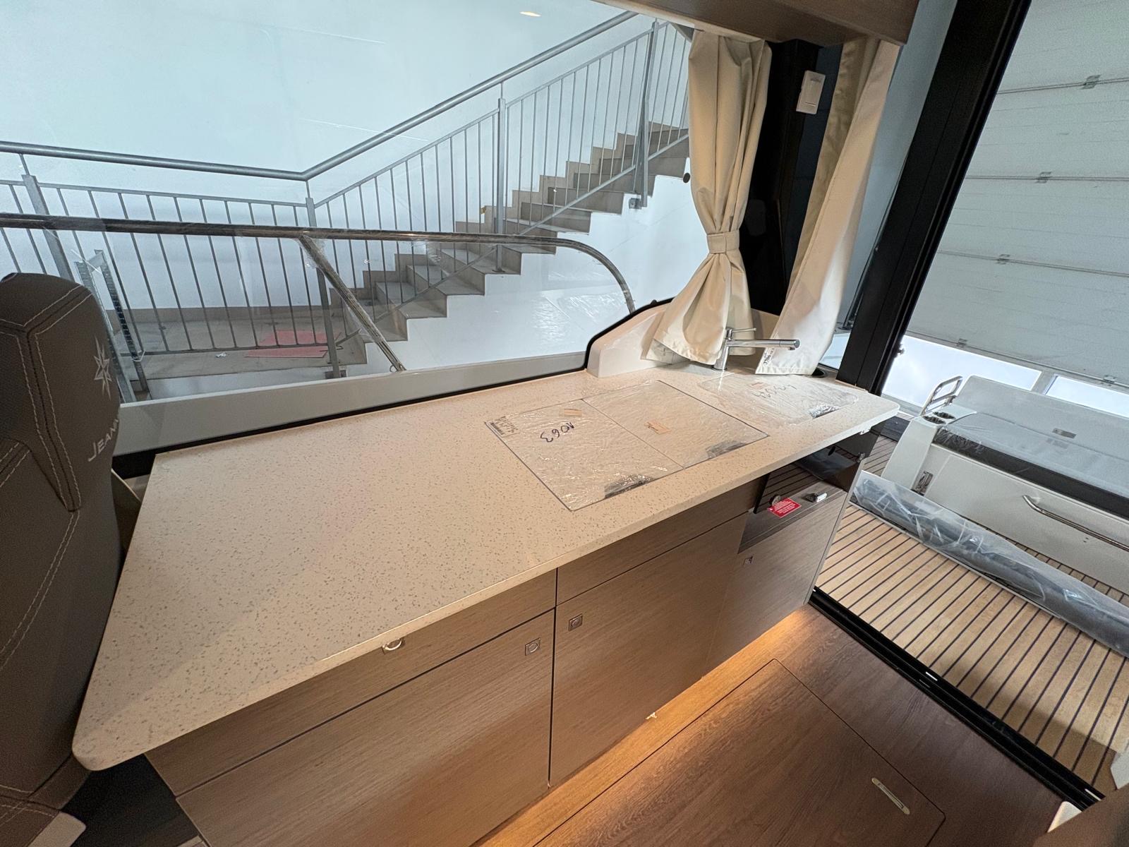 Jeanneau Merry Fisher 1095, 2025 - na sklade image 3